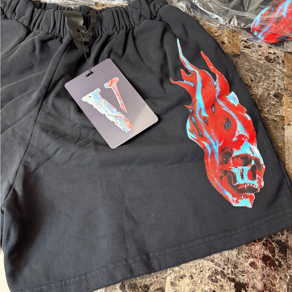 VLONE Black and Red Athletic Shorts Brand New Medium